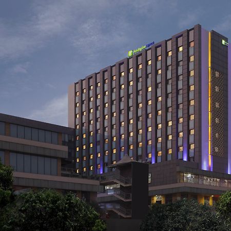 Holiday Inn Express Gurugram Sector 50, An Ihg Hotel Gurgaon Exterior foto